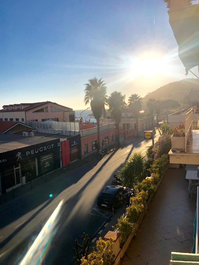 ^^^Suite Cedro^^^ Monolocale-Studio Flat Con Parcheggio Sanremo! Buitenkant foto